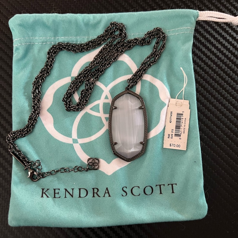 Kendra Scott Rae Black and Gray Pendant Necklace